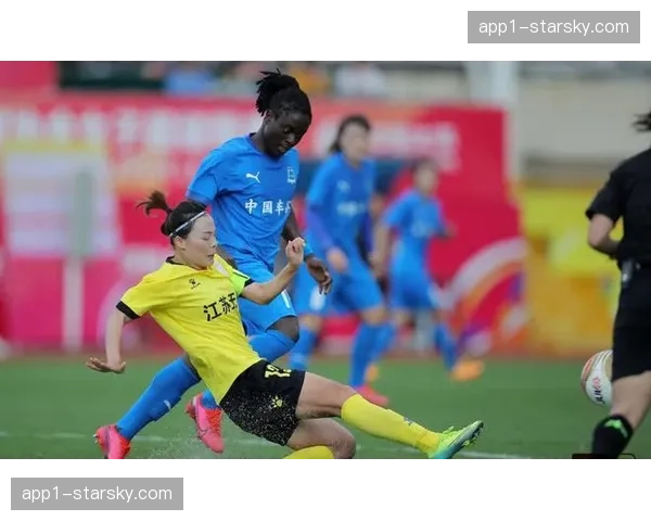 四川队年轻阵容虽败犹荣李陈陈把守球门屡献关键扑救